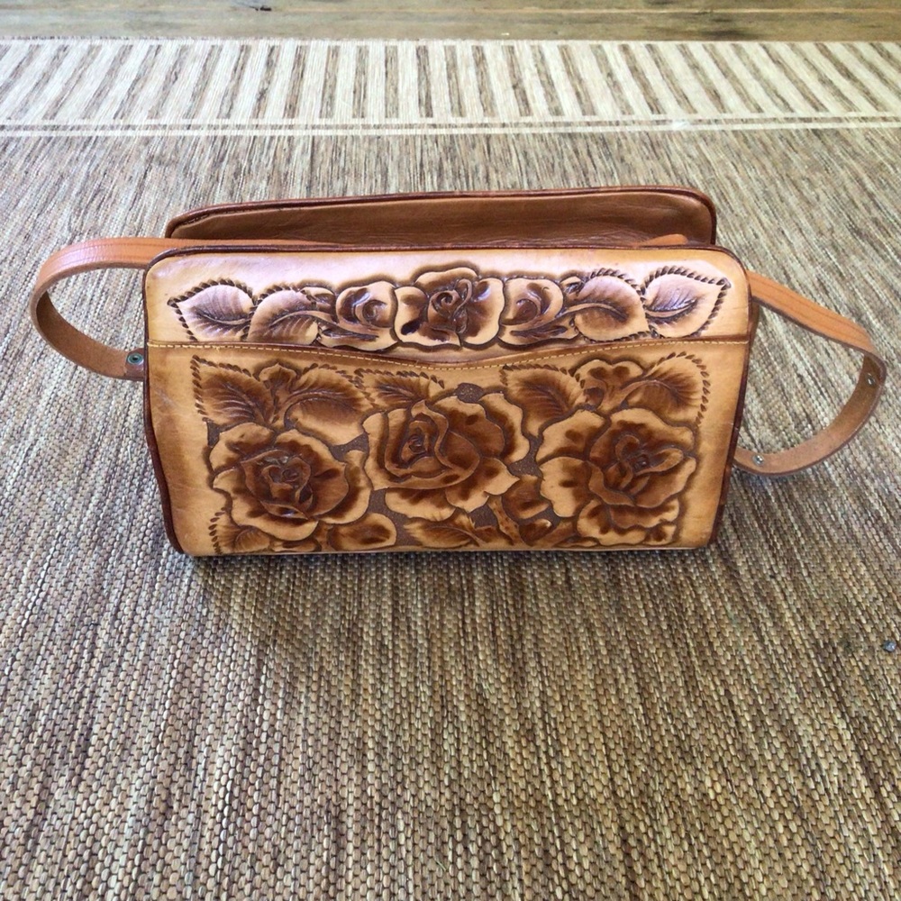 TOOLED LEATHER BAG MADE IN MEXICO